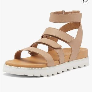 NWT Sorel Roaming Multi Strap Sandal